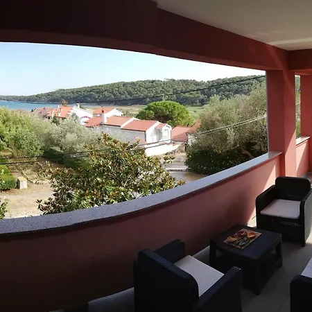 Casa Leda Kampor Appartamento Rab Town